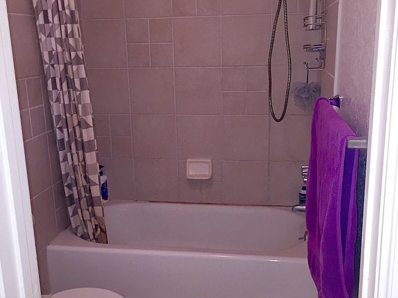 5th image of 2386 E Del Mar Blvd Unit 205