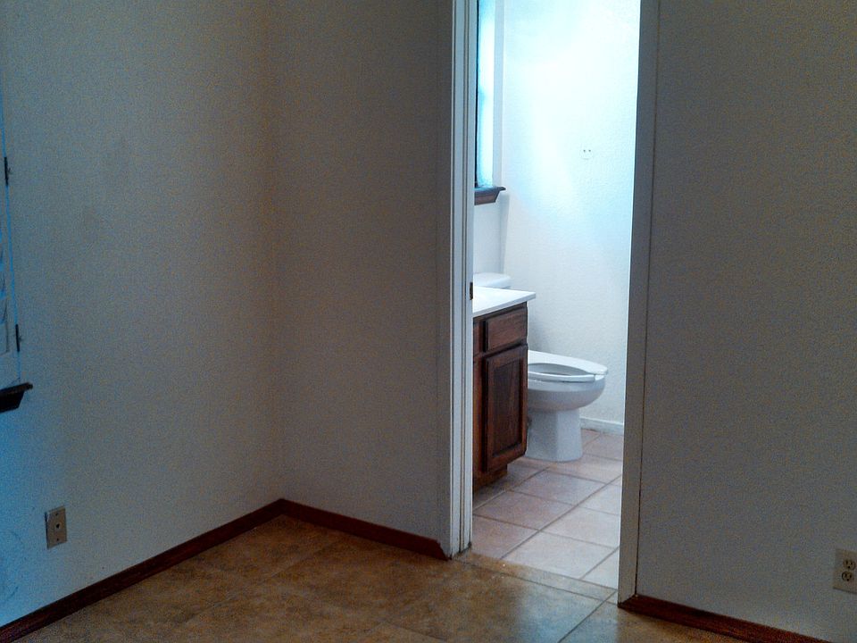 2nd image of 3705 Breckenridge Dr