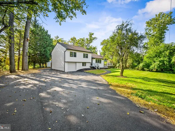 213 Sudbrook Ln, Pikesville, MD 21208