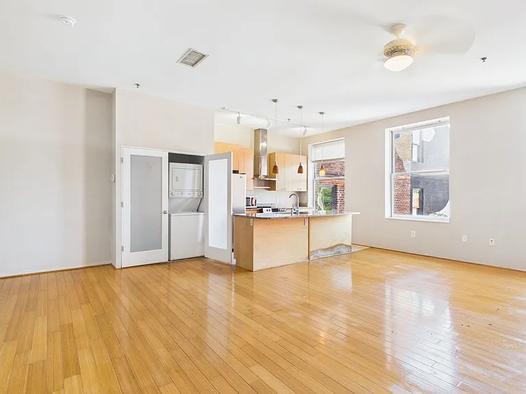 1707 E Main St #1 — Photo 1