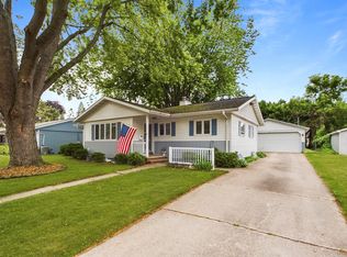2335 Minerva St, Oshkosh, WI 54901