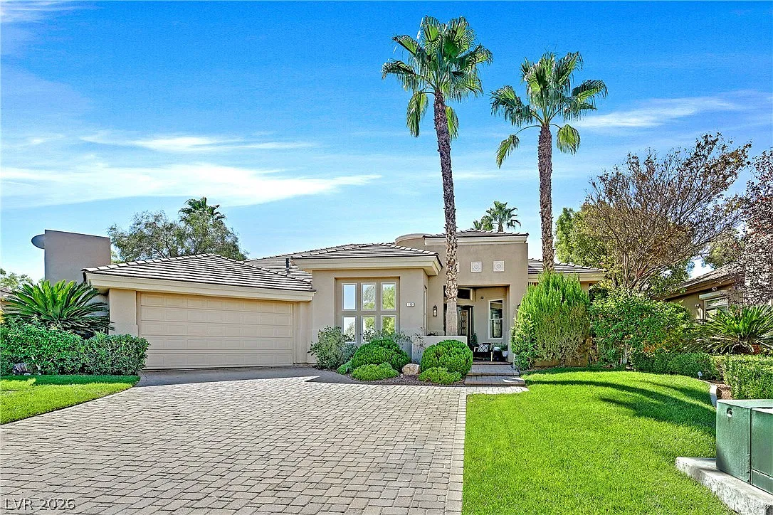 3 bed, 2.5 bath, 3372 sqft, $6,500 — Photo 1