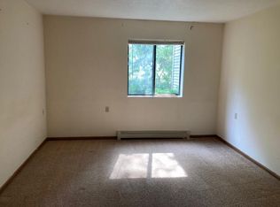 17980 Cove St #7, Spring Lake, MI 49456