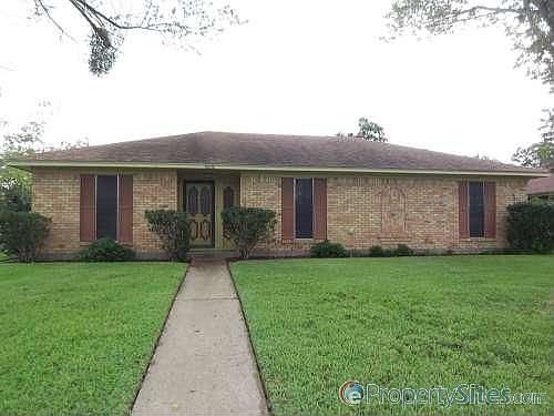 1st image of 3606 Oak Hill Dr