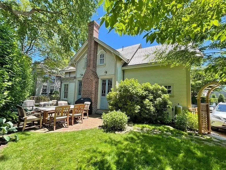 51 Fair St — Photo 3