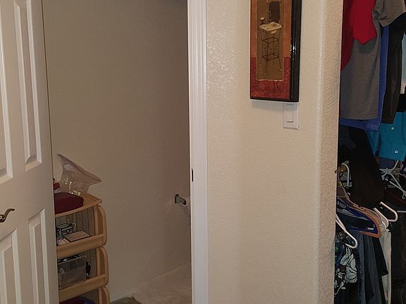 3rd image of 10439 Savoy Dr NW