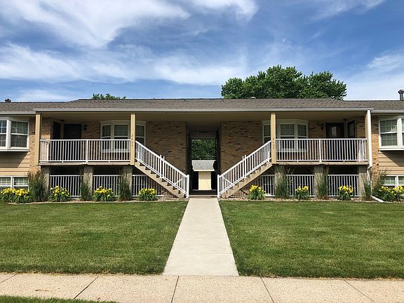 2nd image of 2403 Ferndale Ave Unit 8
