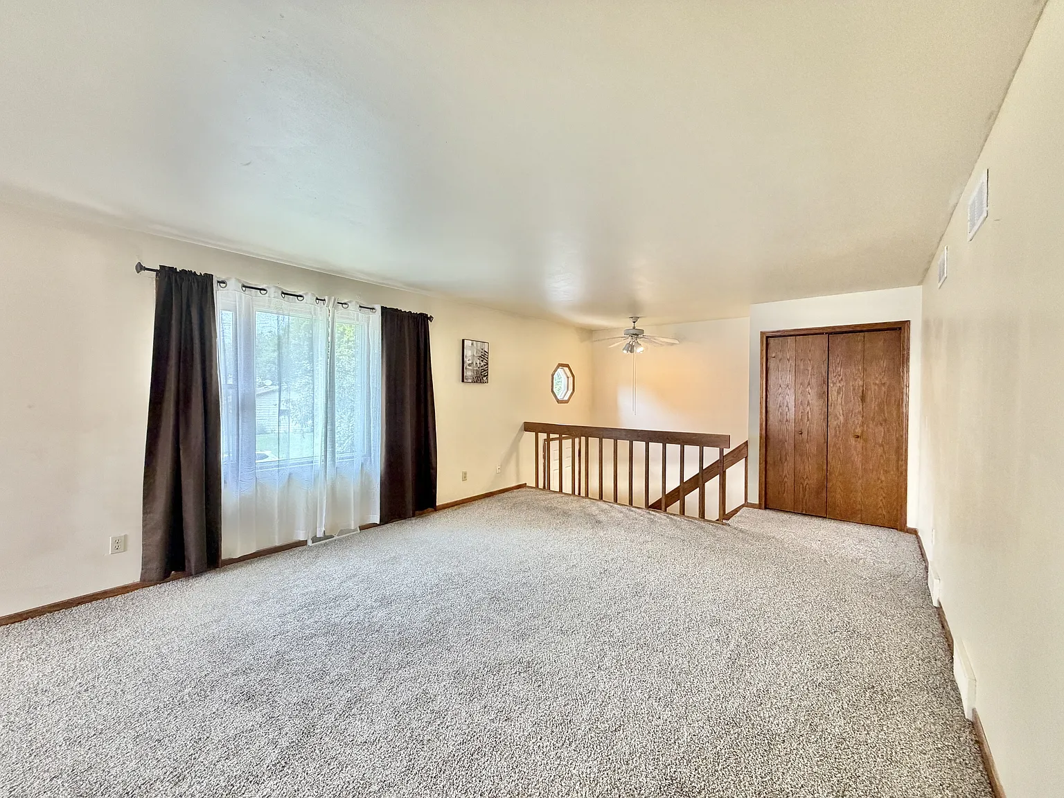 2658 Chesapeake Dr - 2658 — Photo 3