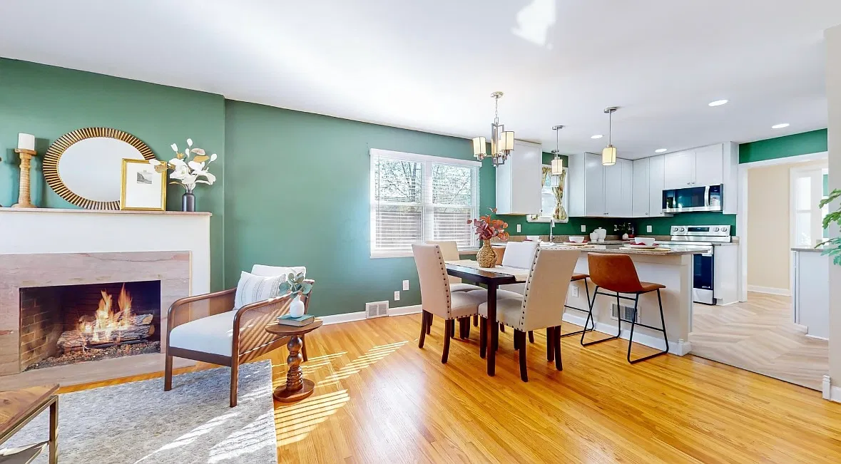 4 bed, 2474 sqft, $4,325 — Photo 3