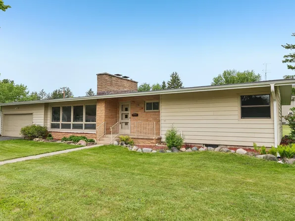 723 Bauer St, Wisconsin Dells, WI 53965