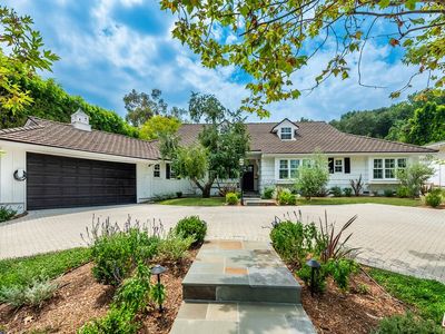 15720 Woodvale Rd, Encino, CA, 91436