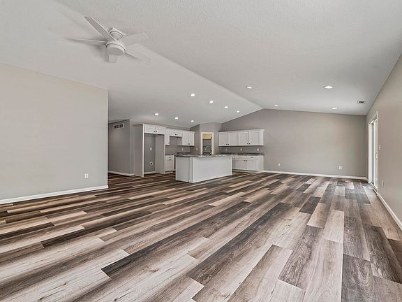 3rd image of 2211 S 7th Ave