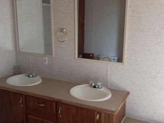 3rd image of 225 Community Dr Lot 6