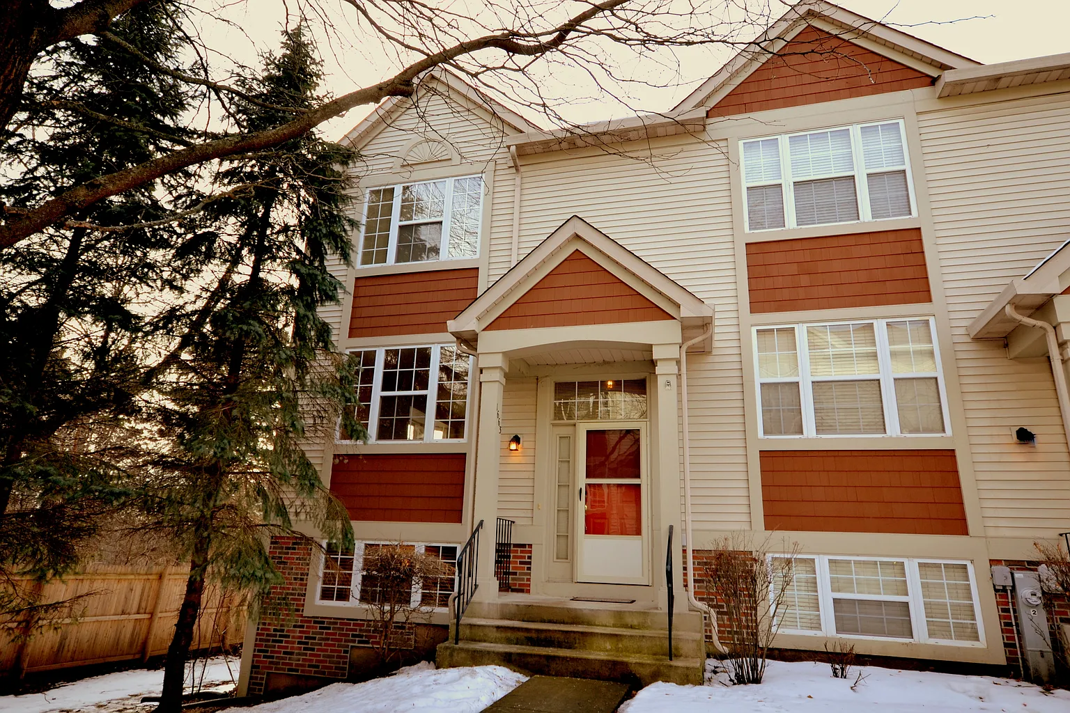 1663 Orchard Ct photo 1