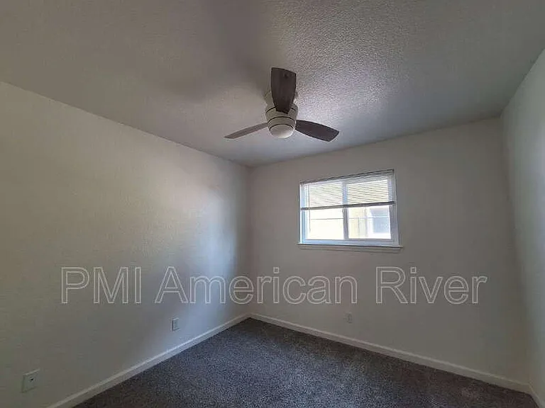 7147 Bacchini Ave — Photo 9