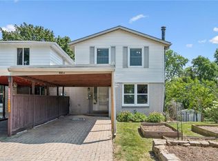 488 Glenelm Cres #A, Waterloo, ON N2L 5C8