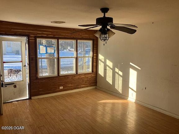 3rd image of 19855 Hidden Acres Rd