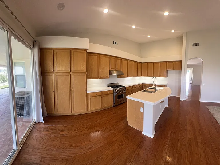 3799 Holly Springs Dr — Photo 6