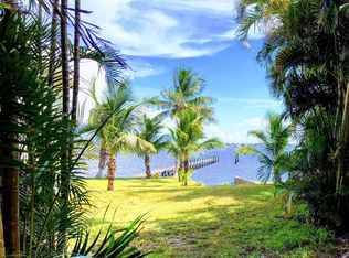 935 NE Banyan Tree Dr, Jensen Beach, FL 34957