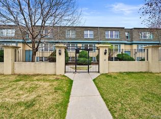 3480 S Akron St APT 8, Denver, CO 80231