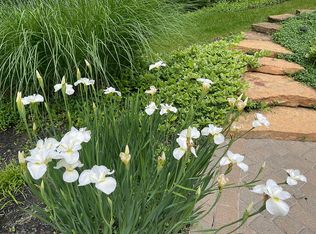 102 Castle Pines Ct, Xenia, OH 45385