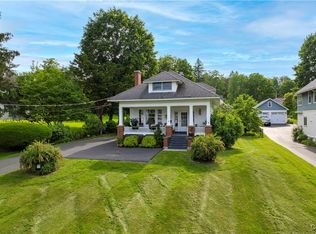 82 Oxford Rd, New Hartford, NY 13413
