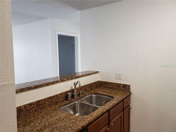 4th image of 4720 Walden Cir #21