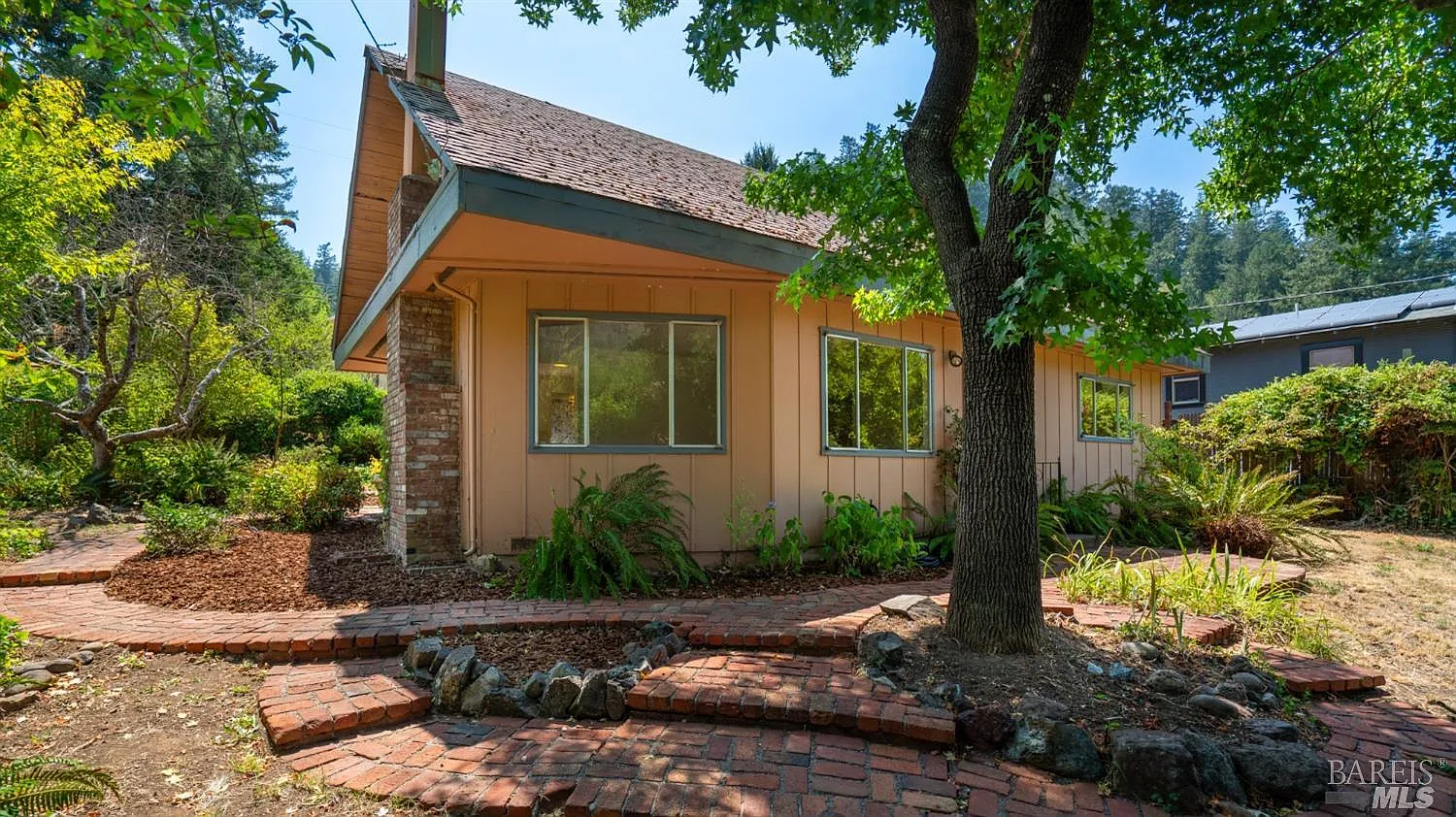 22 Morelos Avenue photo 1