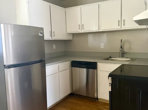 703 37th Ave APT 2, Greeley, CO 80634