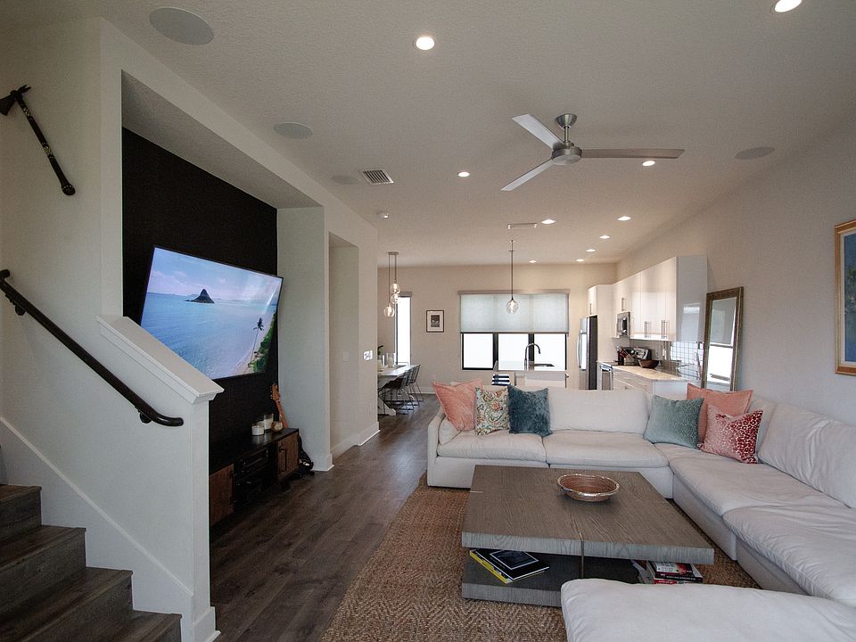 2nd Floor living area
