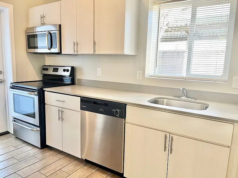 1301 E Thomas Rd #107 — Photo 9