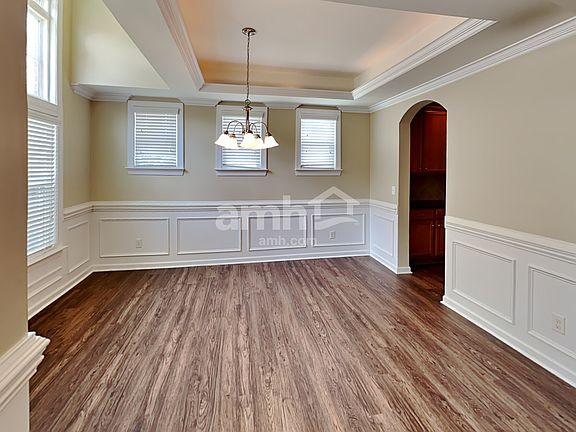 5th image of 8055 Willow Branch Dr