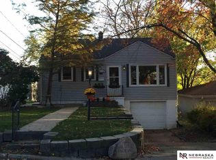 6807 Marcy St, Omaha, NE 68106