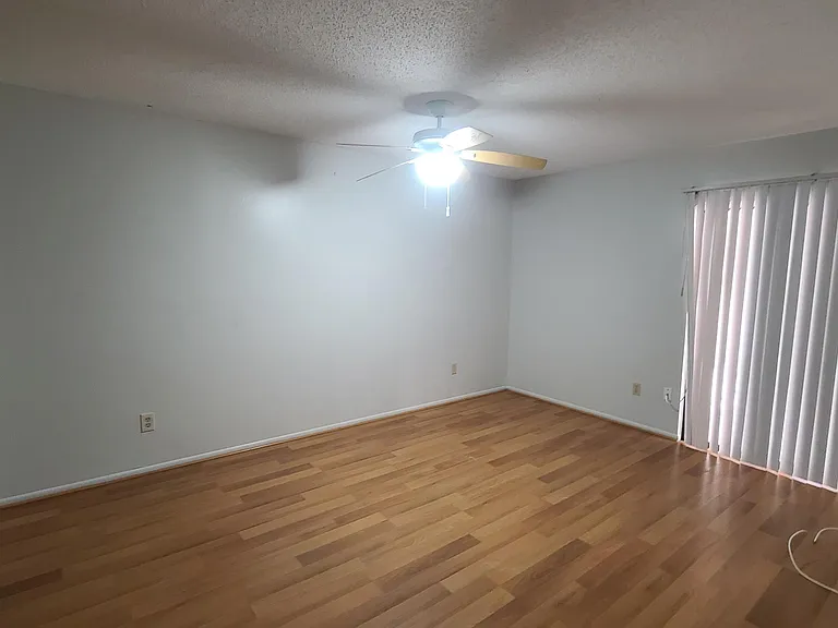 140 Laughing Gull Ct — Photo 12