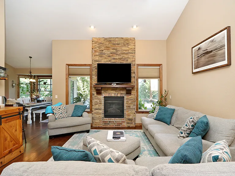 825 Laussac Dr — Photo 11
