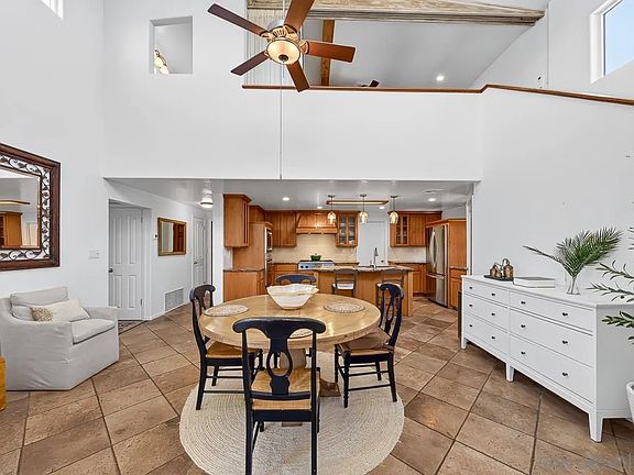 2nd image of 1441 California St