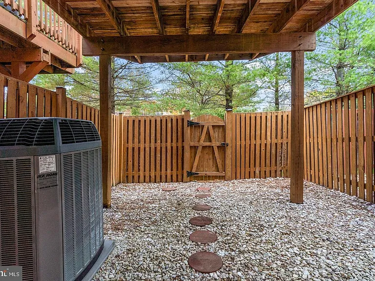 8415 Gold Sunset Way — Photo 5