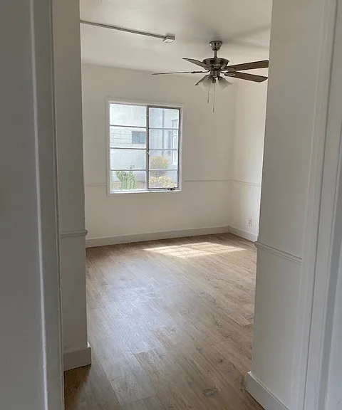 4035-4057 S Muirfield Rd — Photo 11