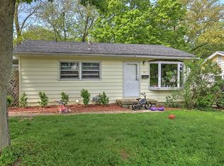 55 Kaydon Dr, Decatur, IL 62521