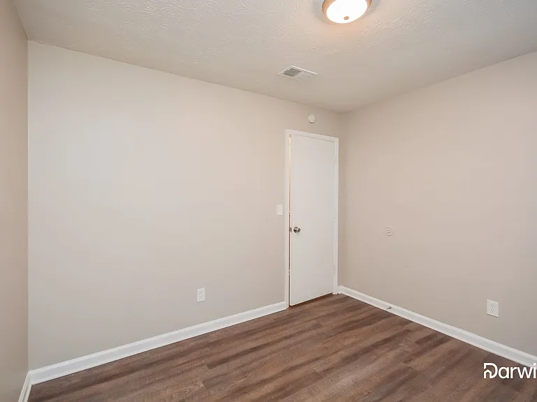 1611 Rolling Hills Trl SE — Photo 7