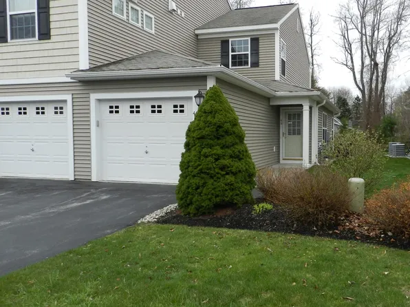 46 Treasures Place, Queensbury, NY 12804