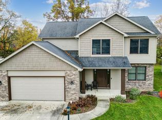 2475 Stonecrop Rd, Huntertown, IN 46748