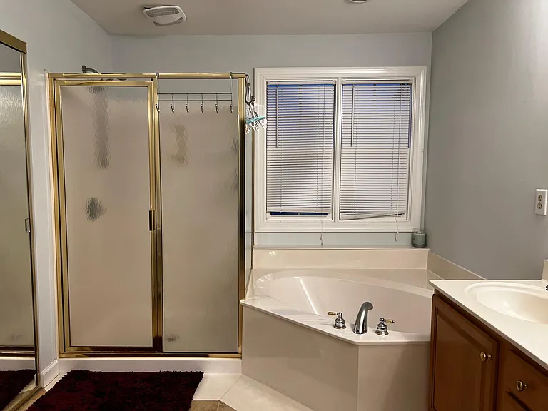 601 Stinhurst Dr — Photo 18