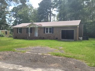 25 Orangeburg Dr, Wagener, SC 29164
