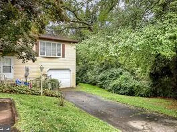 350 Juniper Dr, Etters, PA 17319