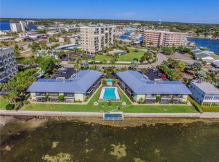 2566 Gary Cir APT 3, Dunedin, FL 34698