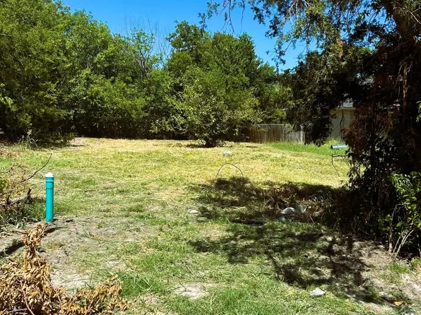 4528 Church St, Greenville, TX 75401