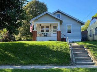 2002 W 6th St, Sioux City, IA 51103