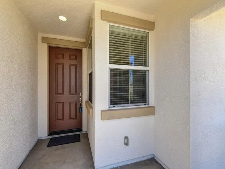 1506 Hudson Cir — Photo 17