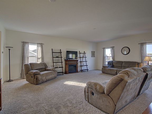 4th image of 359 Molise Cir
